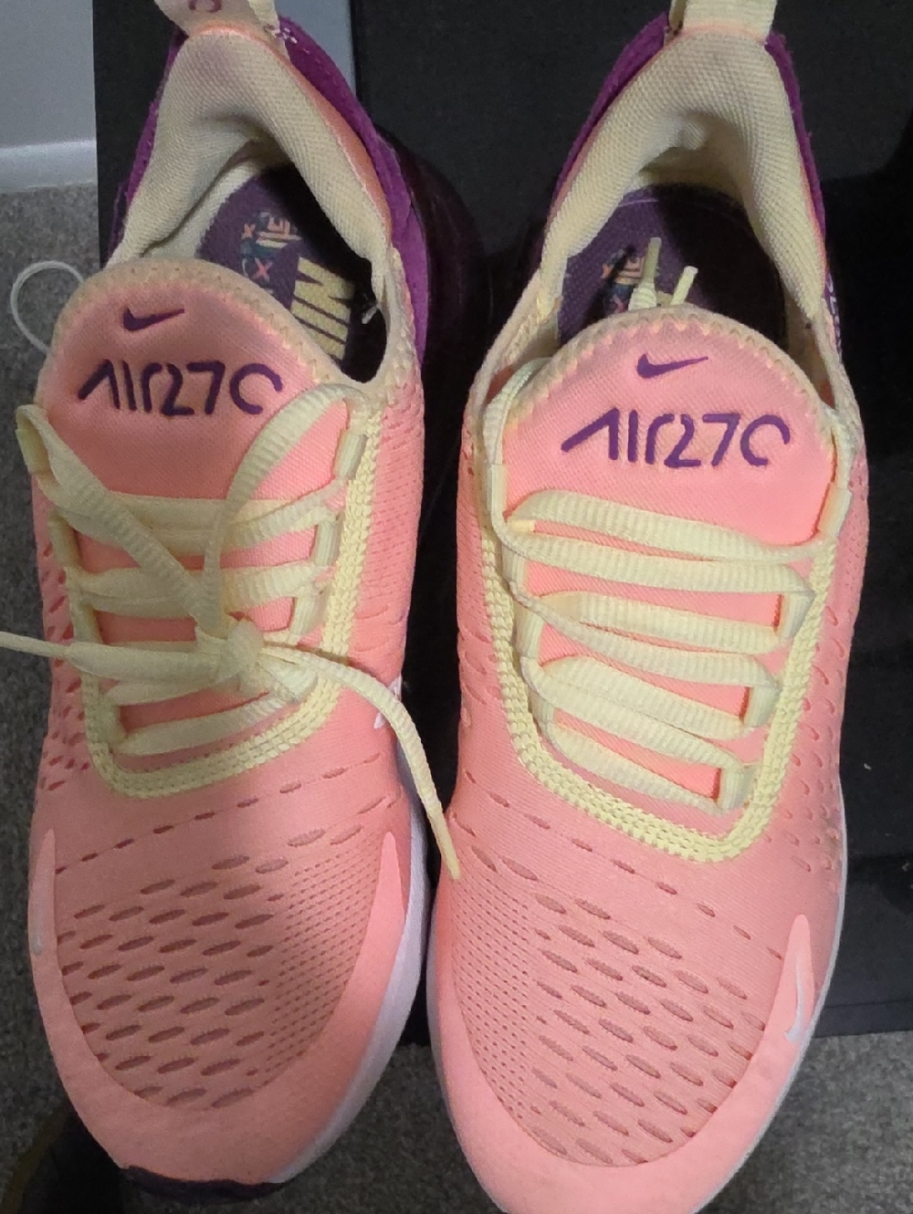 Nike Air 270 Pink & Purple Sneakers